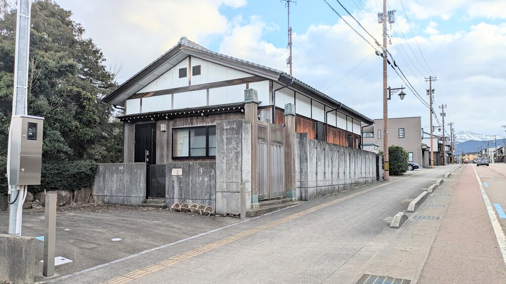 《No.664》 南砺市城端字出丸【城端地区】